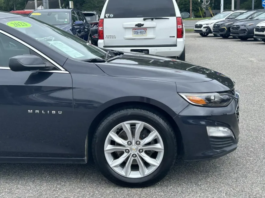 2023 Chevrolet Malibu 1LT photo 1