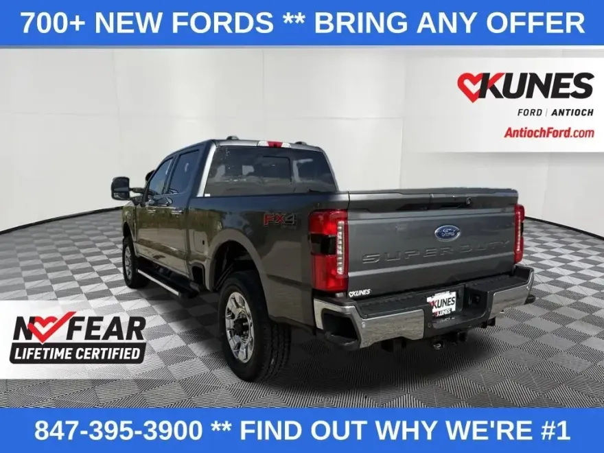 2026 Ford F-250 Lariat photo 1