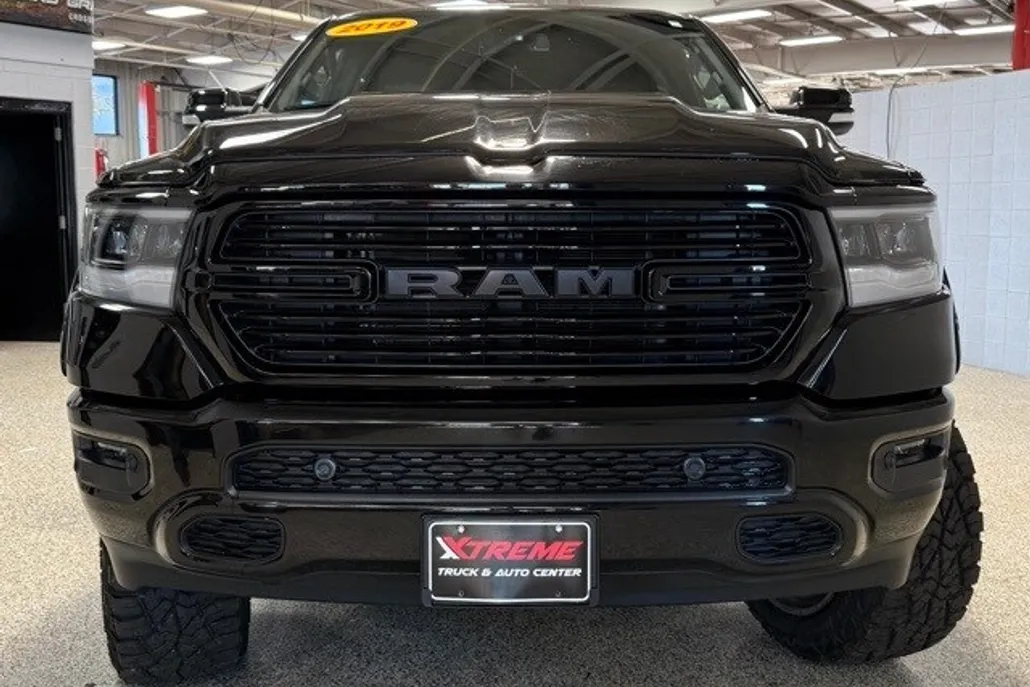 2019 Ram 1500 Sport photo 1