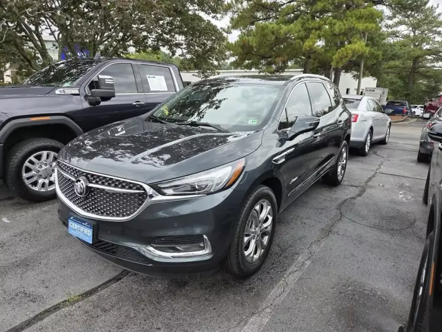 2021 Buick Enclave Avenir photo 1