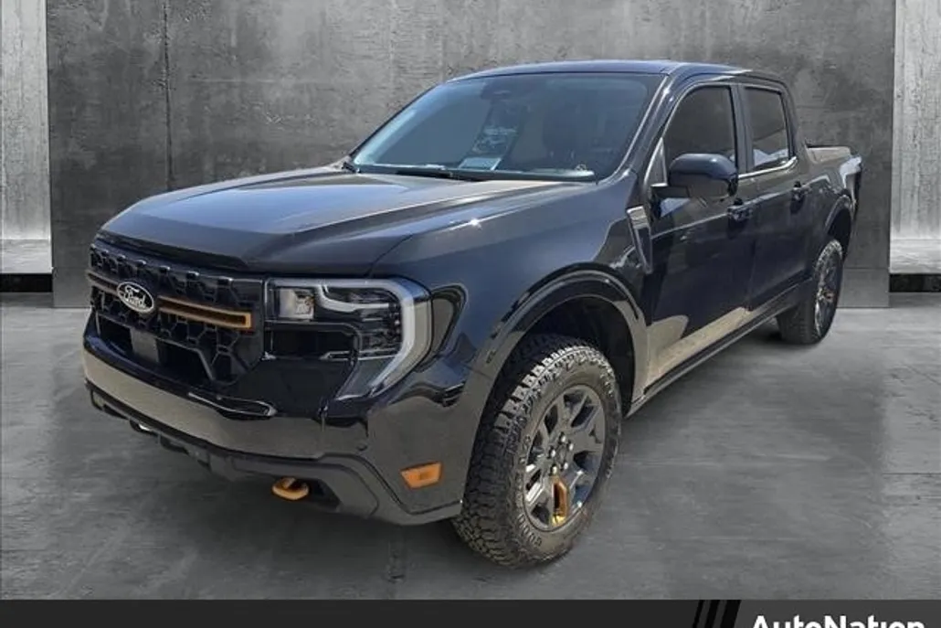 2025 Ford Maverick Tremor photo 1