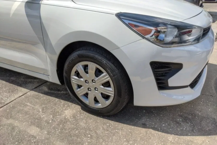 2022 Kia Rio S photo 1