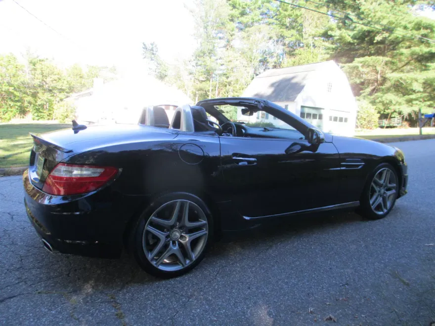 2016 Mercedes Benz SLK 350 photo 1