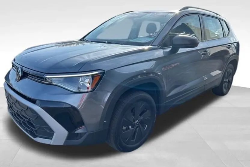 2025 Volkswagen Taos S photo 1