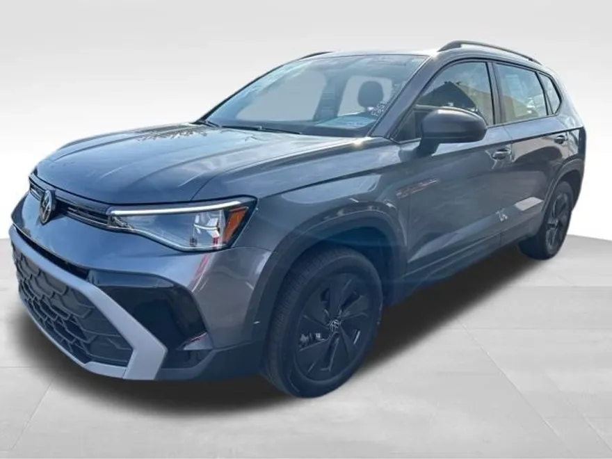 2025 Volkswagen Taos S photo 1