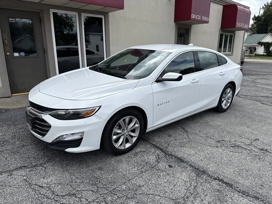 2023 Chevrolet Malibu 1LT photo 1