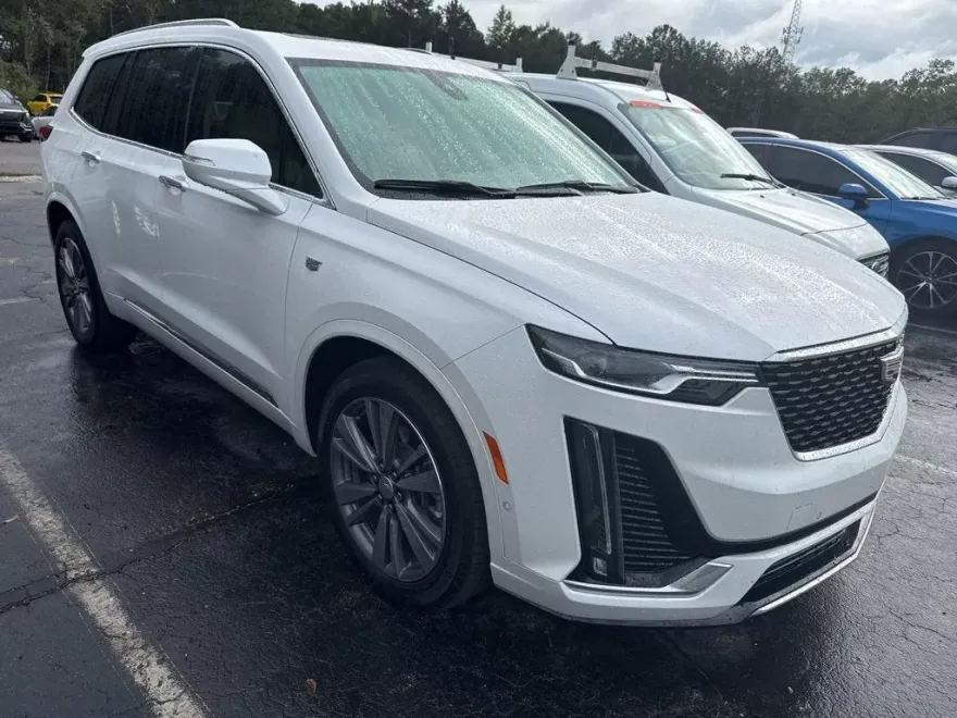 2022 Cadillac XT6 Premium Luxury photo 1