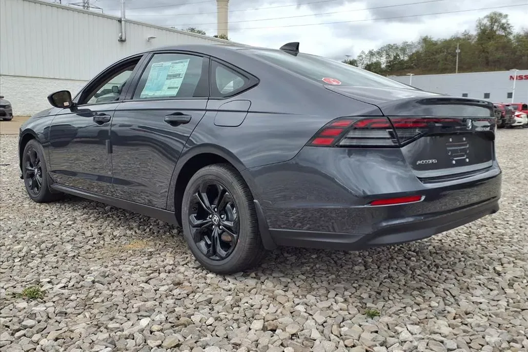 2025 Honda Accord SE photo 1