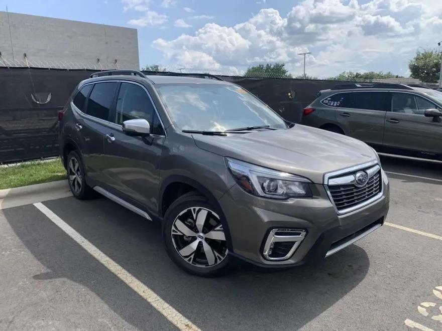 2019 Subaru Forester Touring photo 1