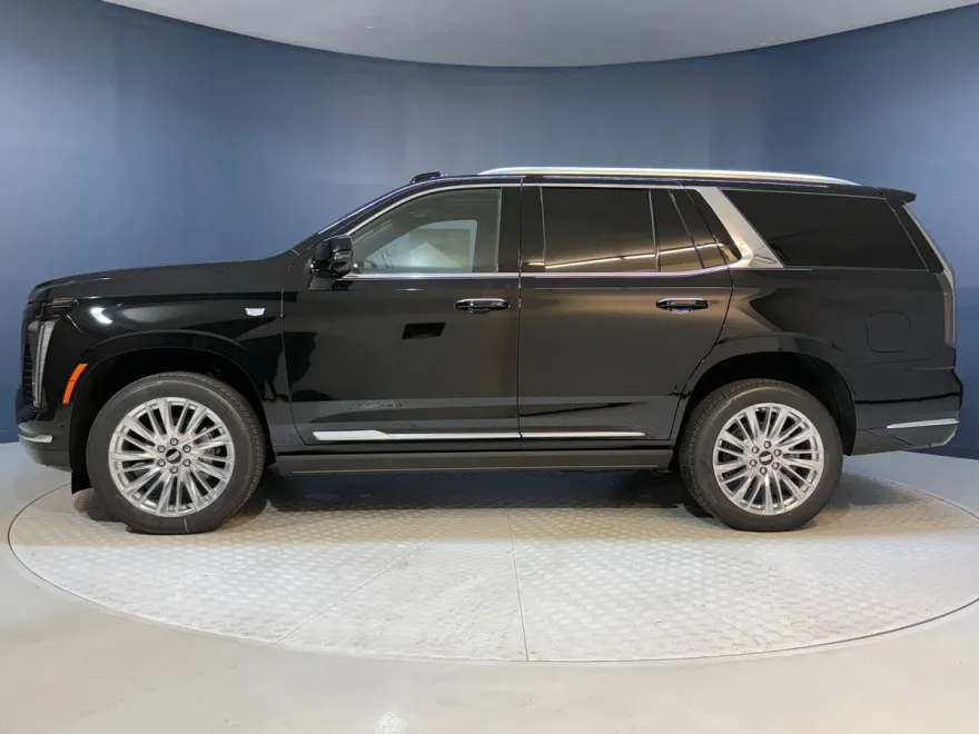 2025 Cadillac Escalade Premium Luxury photo 1