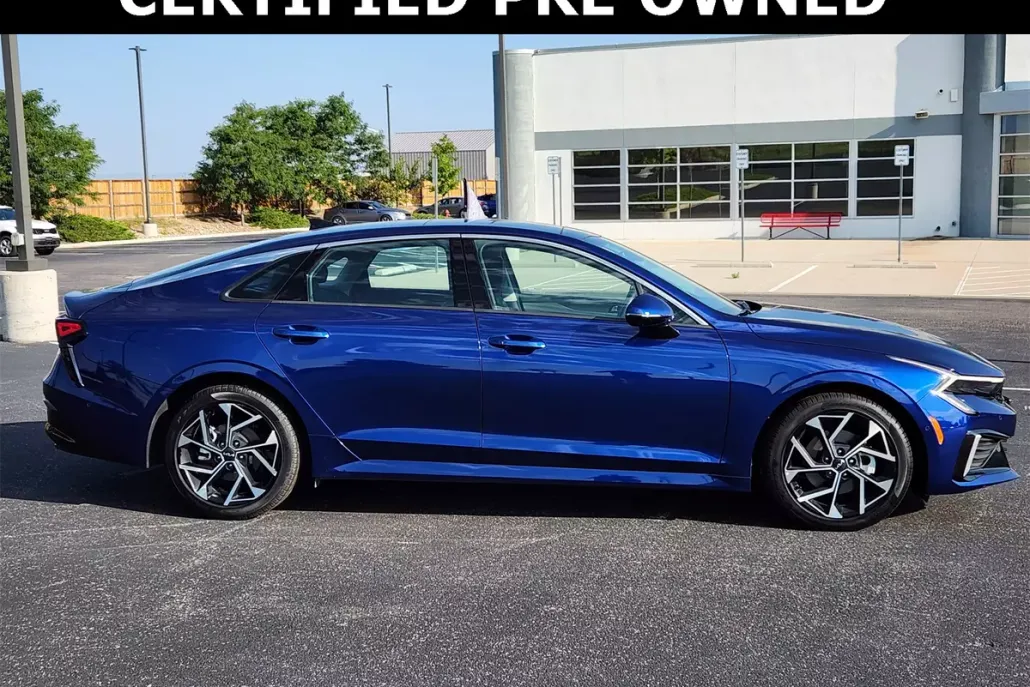 2025 Kia K5 EX photo 1