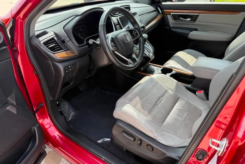 2020 Honda CR-V Touring photo 1