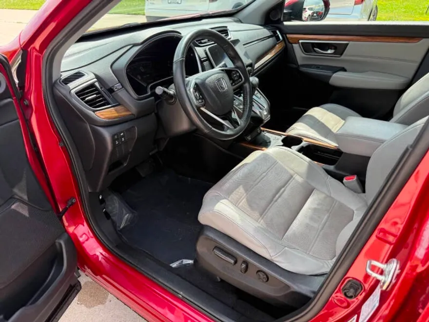 2020 Honda CR-V Touring photo 1