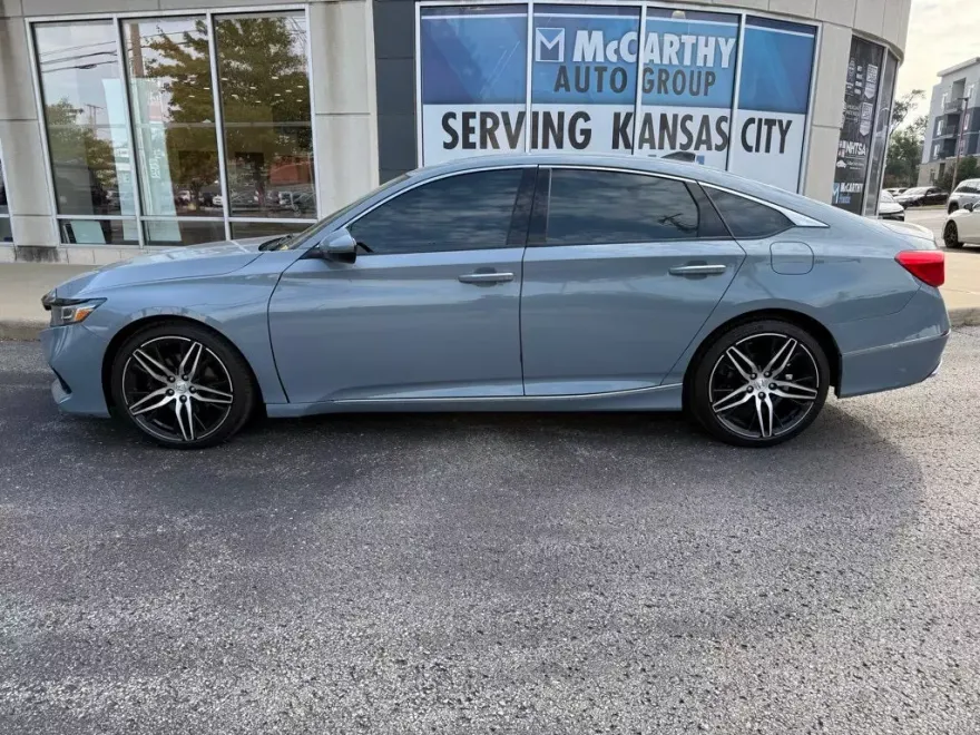 2021 Honda Accord Touring 2.0T photo 1
