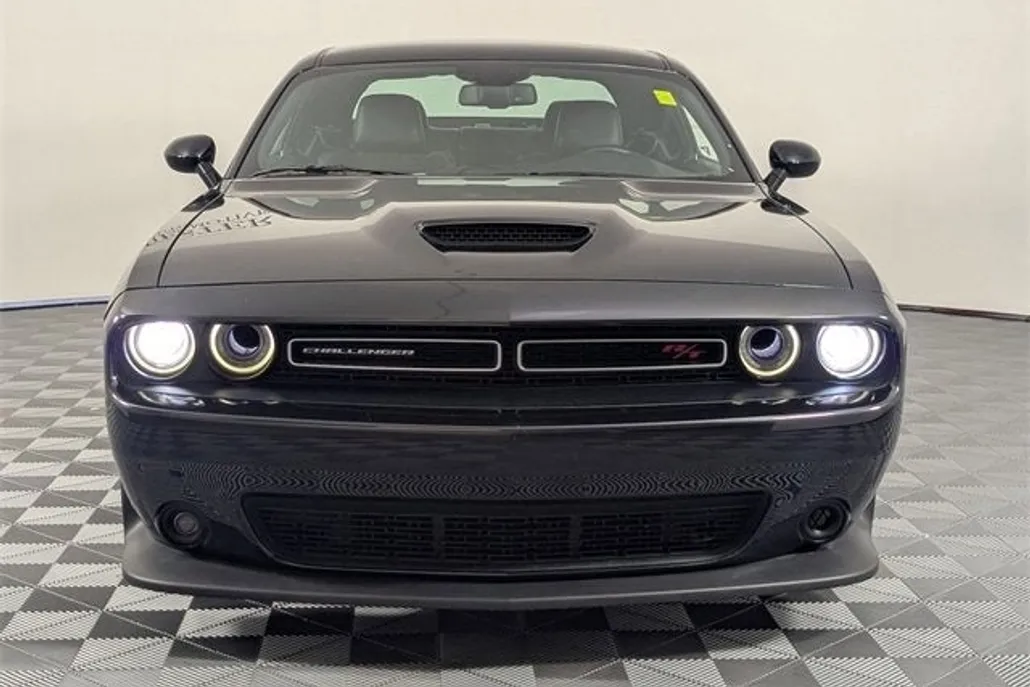 2019 Dodge Challenger R/T photo 1