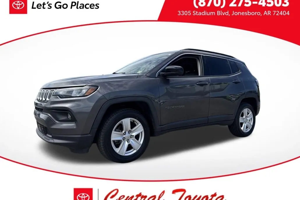 2022 Jeep Compass Latitude photo 1