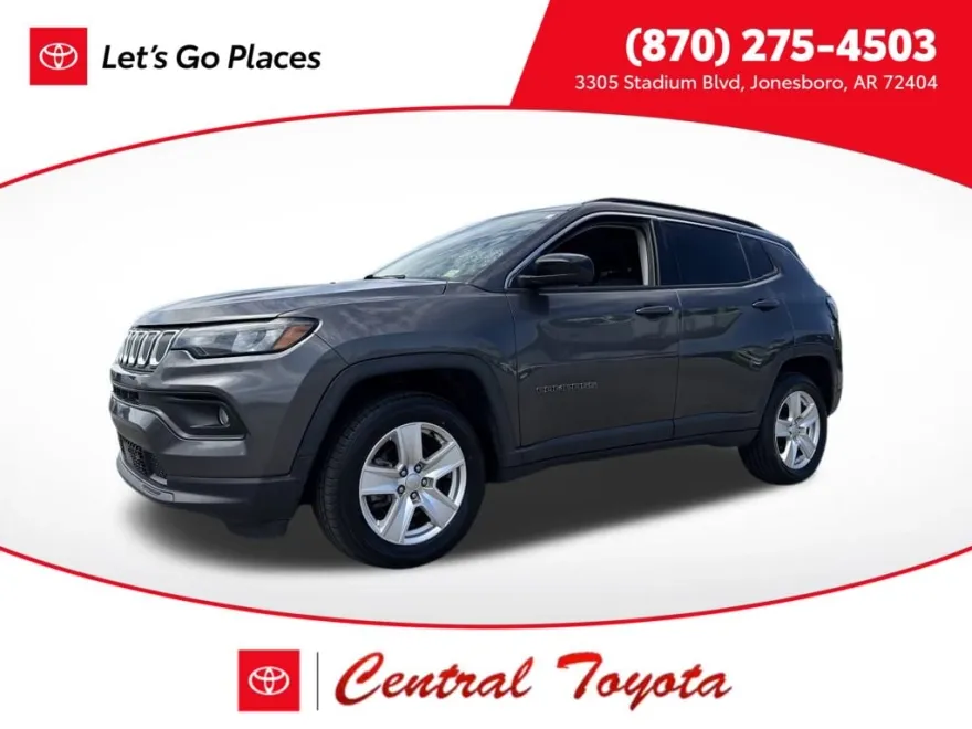 2022 Jeep Compass Latitude photo 1
