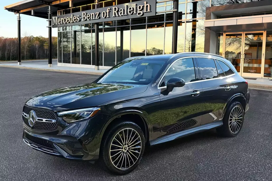 2026 Mercedes Benz GLC 300 4MATIC photo 1