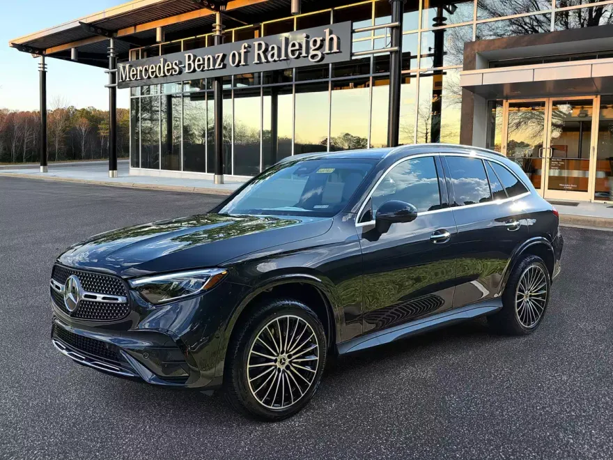 2026 Mercedes Benz GLC 300 4MATIC photo 1
