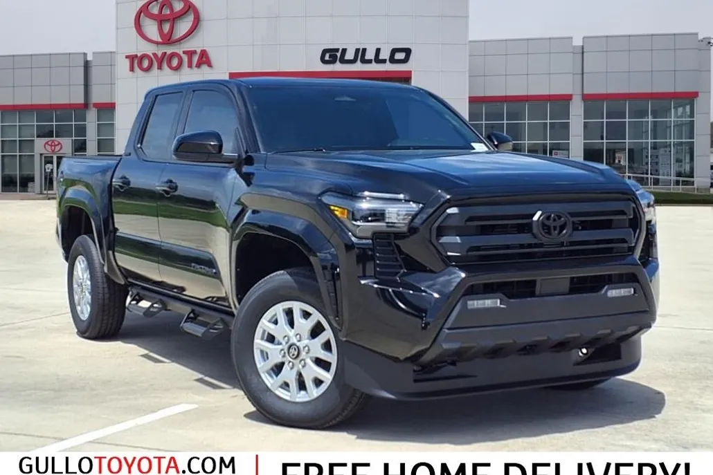 2025 Toyota Tacoma SR5 Double Cab photo 1