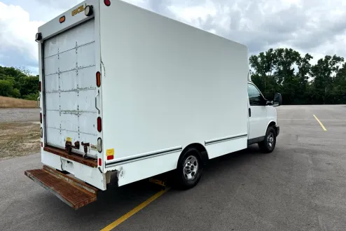 2012 Gmc Savana 3500 Cutaway photo 3