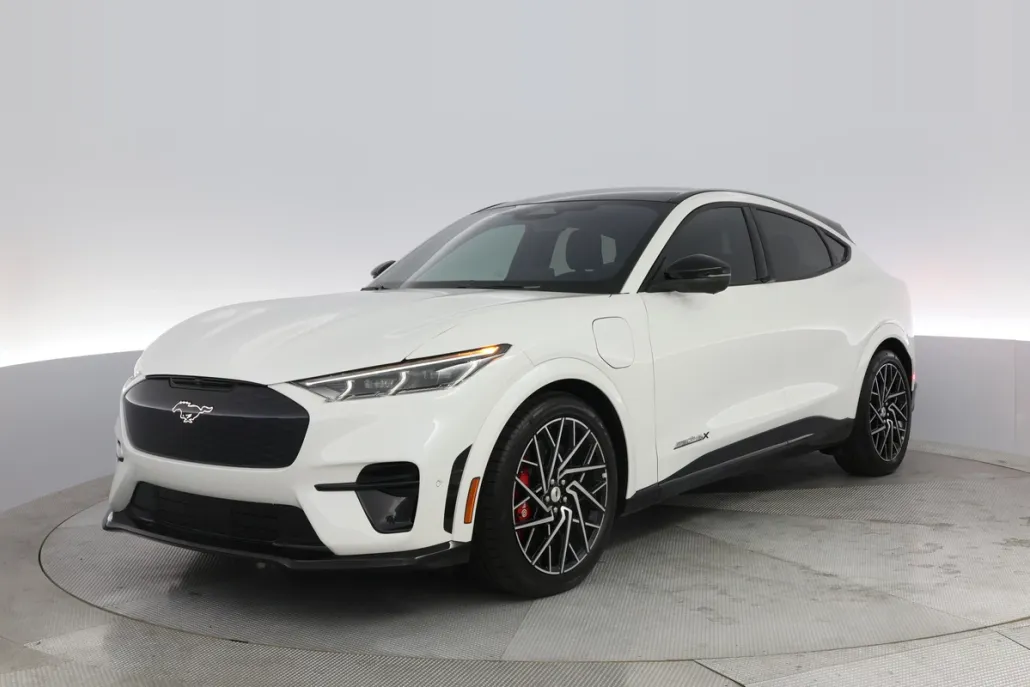 2023 Ford Mustang Mach-E GT photo 1
