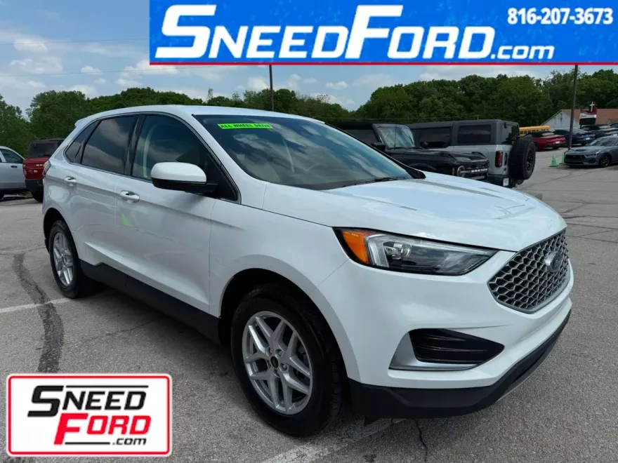 2024 Ford Edge SEL photo 1