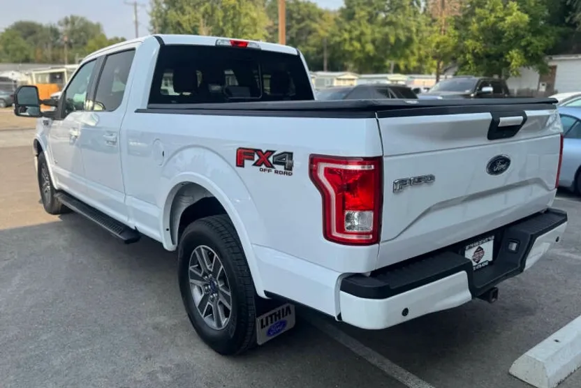 2017 Ford F-150 XLT photo 1