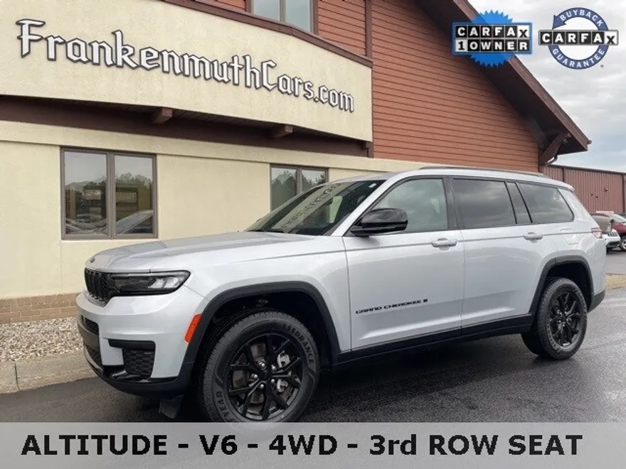 2024 Jeep Grand Cherokee Altitude photo 1