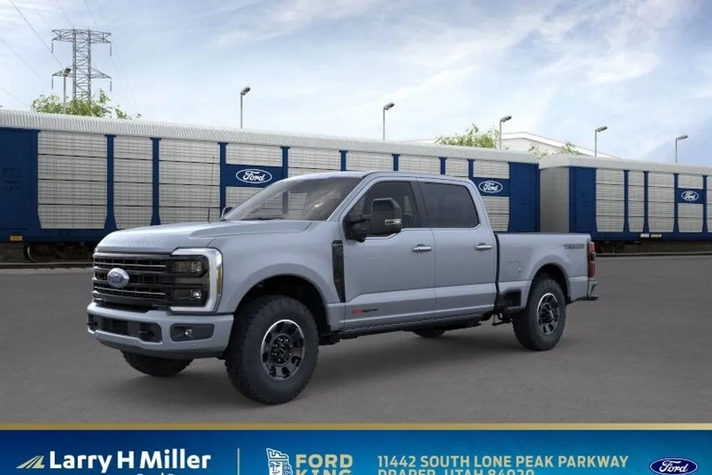 2026 Ford F-350 Platinum photo 1