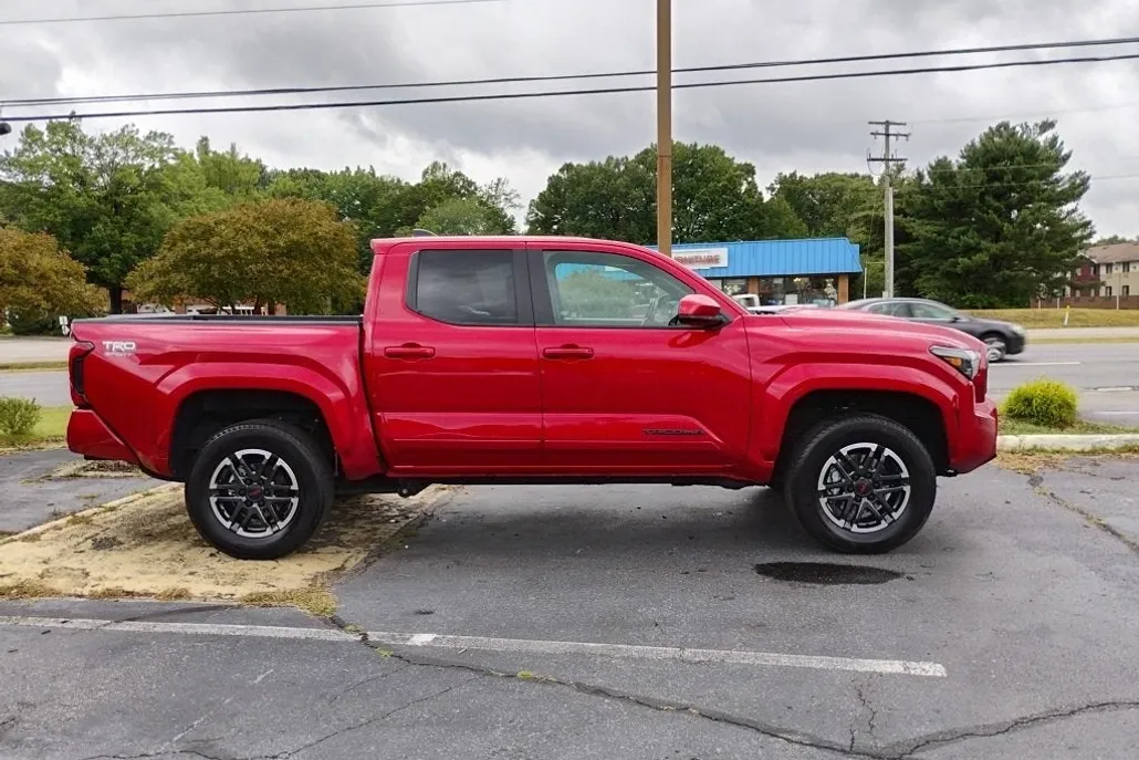 2024 Toyota Tacoma TRD Sport Double Cab photo 1