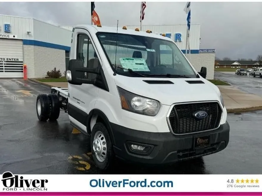 2024 Ford Transit Cutaway photo 1