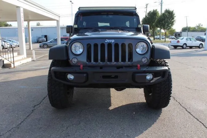 2014 Jeep Wrangler Unlimited Rubicon photo 1