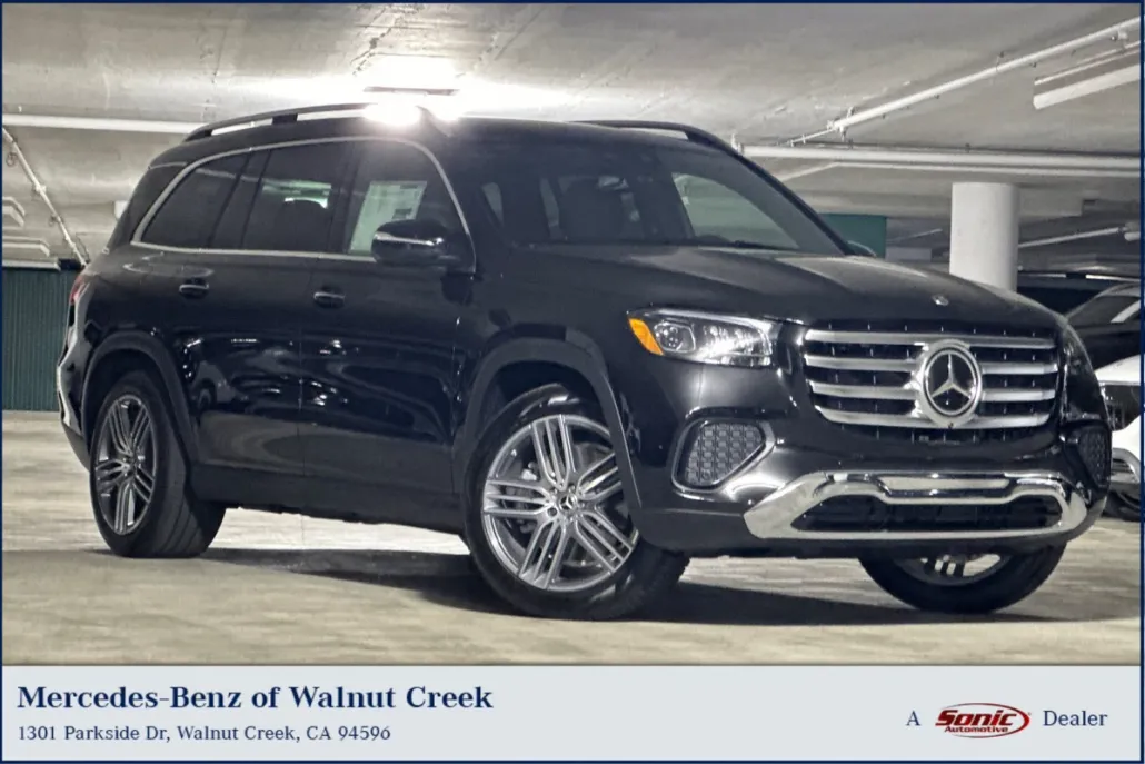2025 Mercedes Benz GLS 450 4MATIC photo 1