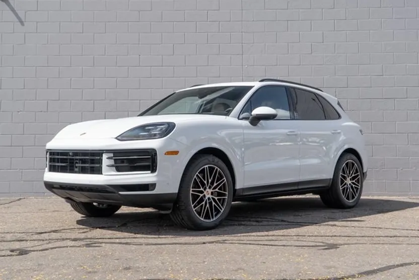 2026 Porsche Cayenne photo 1
