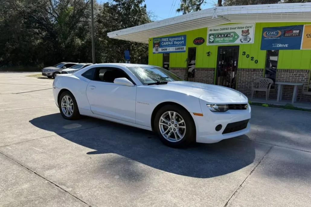 2015 Chevrolet Camaro LS Coupe photo 1