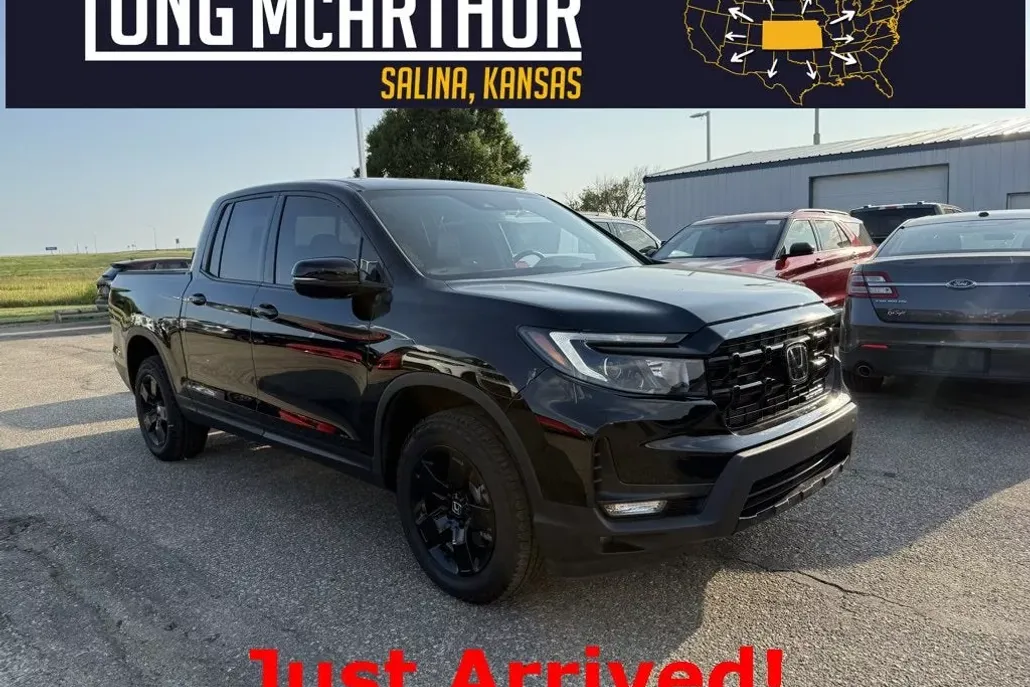 2024 Honda Ridgeline Black Edition photo 1