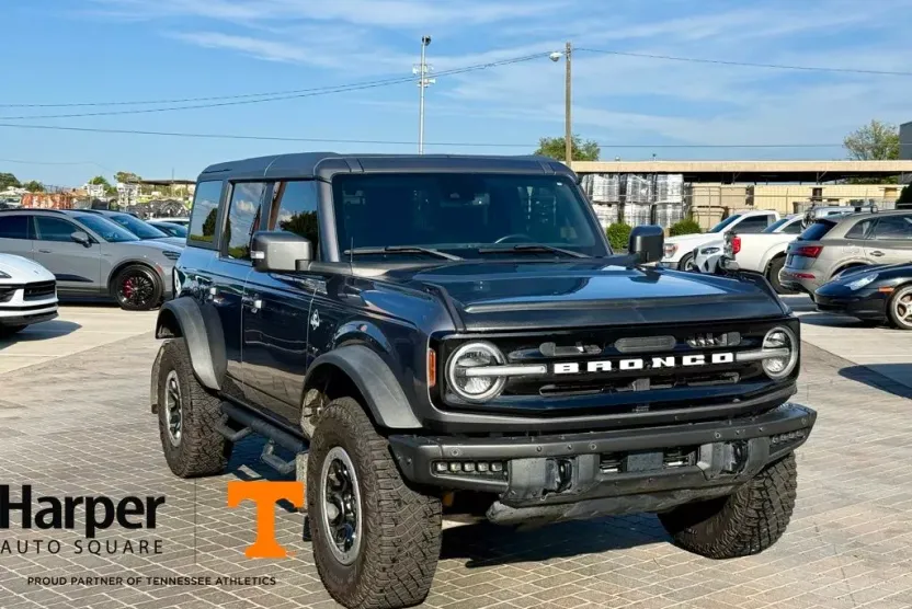 2021 Ford Bronco Outer Banks photo 1