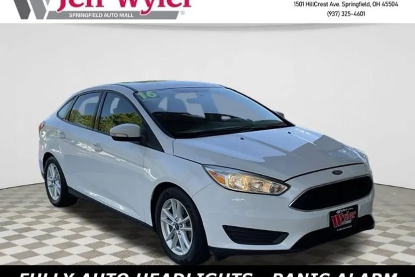 2016 Ford Focus SE photo 1