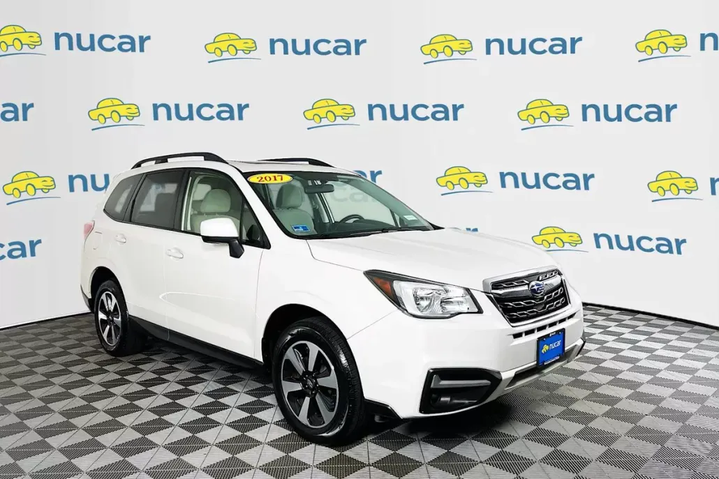 2017 Subaru Forester Premium photo 1