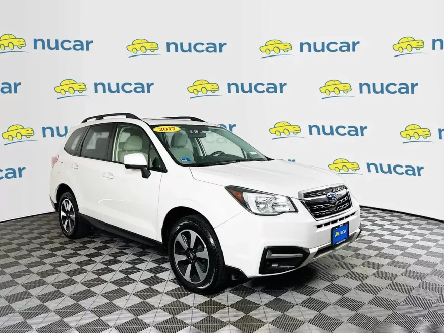 2017 Subaru Forester Premium photo 1