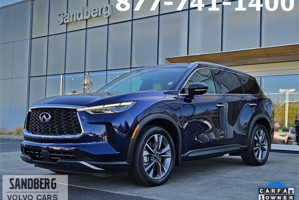 2022 Infiniti QX60 Luxe photo 1