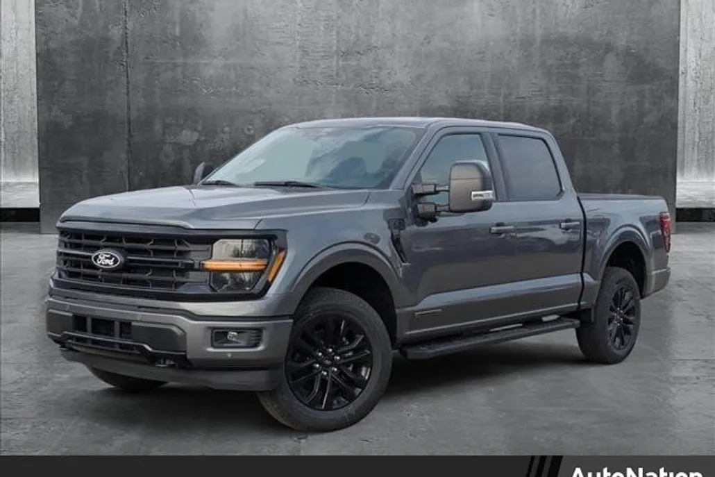 2025 Ford F-150 XLT photo 1