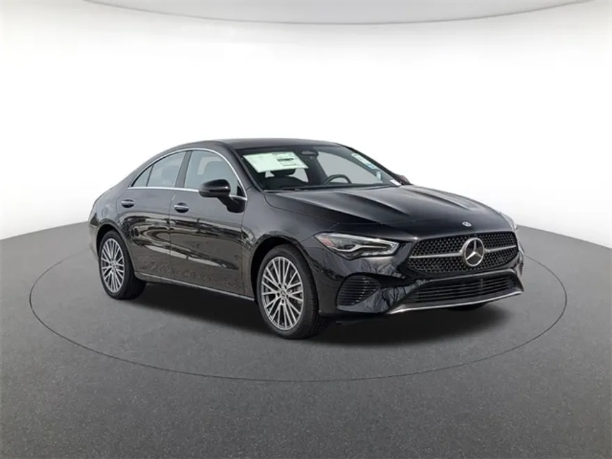2025 Mercedes Benz CLA 250 4MATIC photo 1