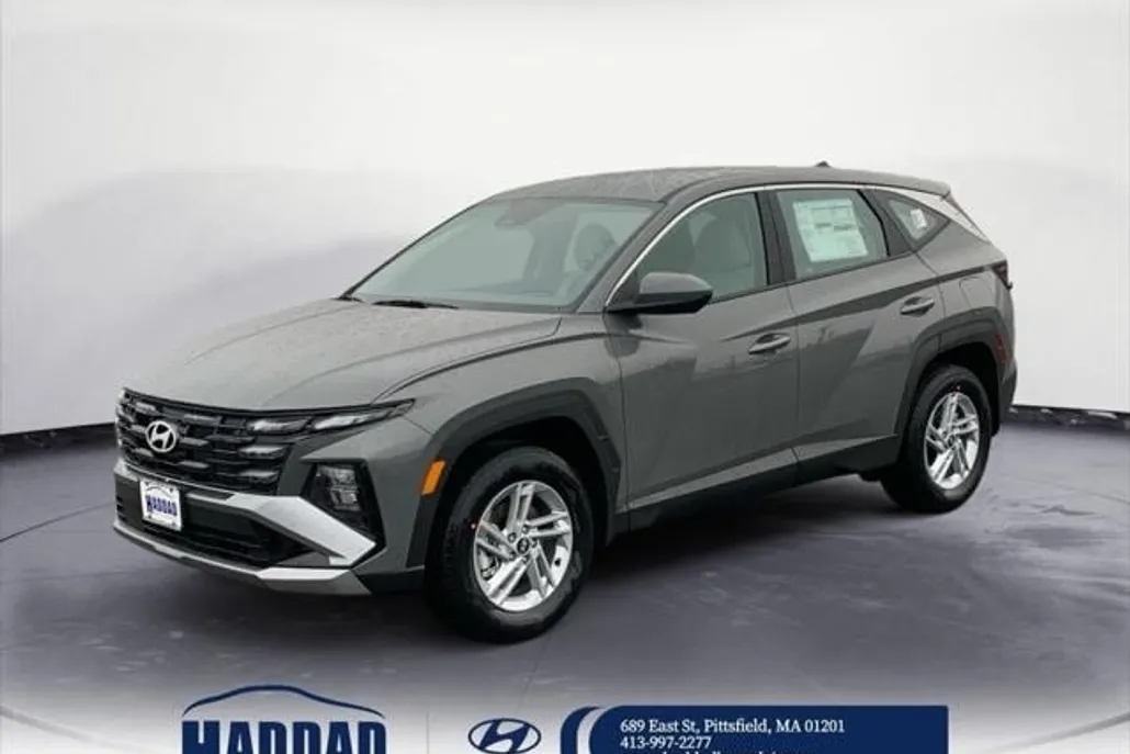 2025 Hyundai Tucson SE photo 1