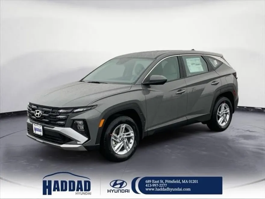 2025 Hyundai Tucson SE photo 1
