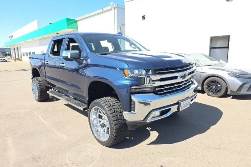 2020 Chevrolet Silverado 1500 LTZ photo 1