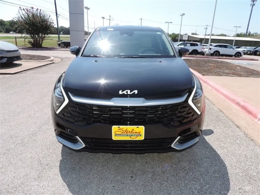 2025 Kia Sportage EX photo 1