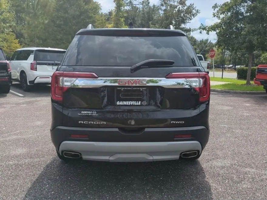 2023 Gmc Acadia SLT photo 1