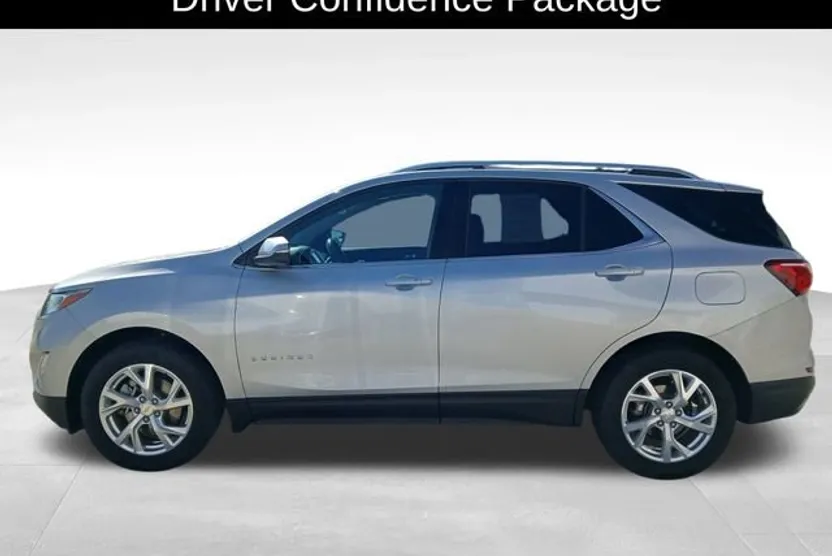 2019 Chevrolet Equinox LT photo 1